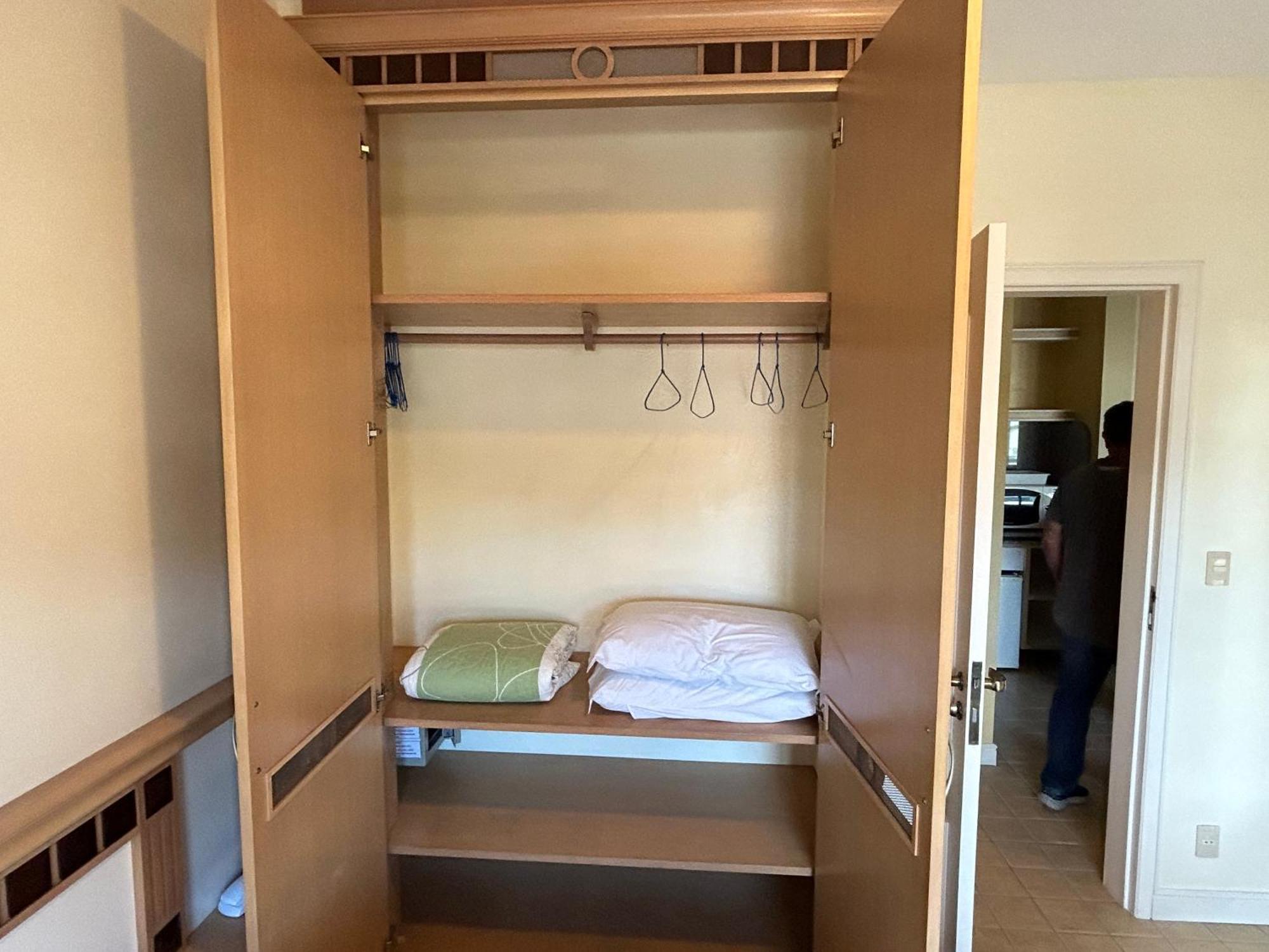 Aparthotel Golfinhos