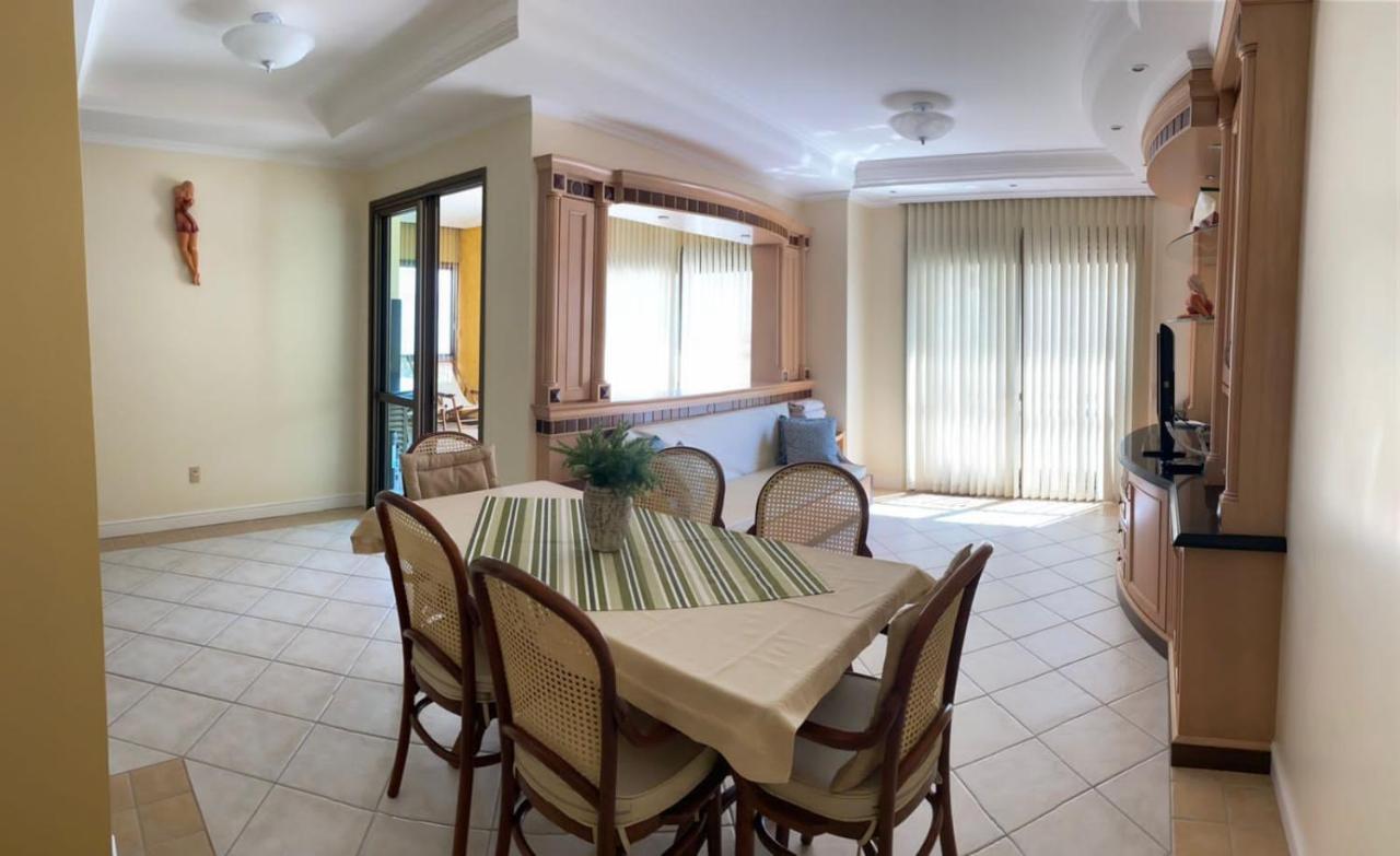 Aparthotel Golfinhos